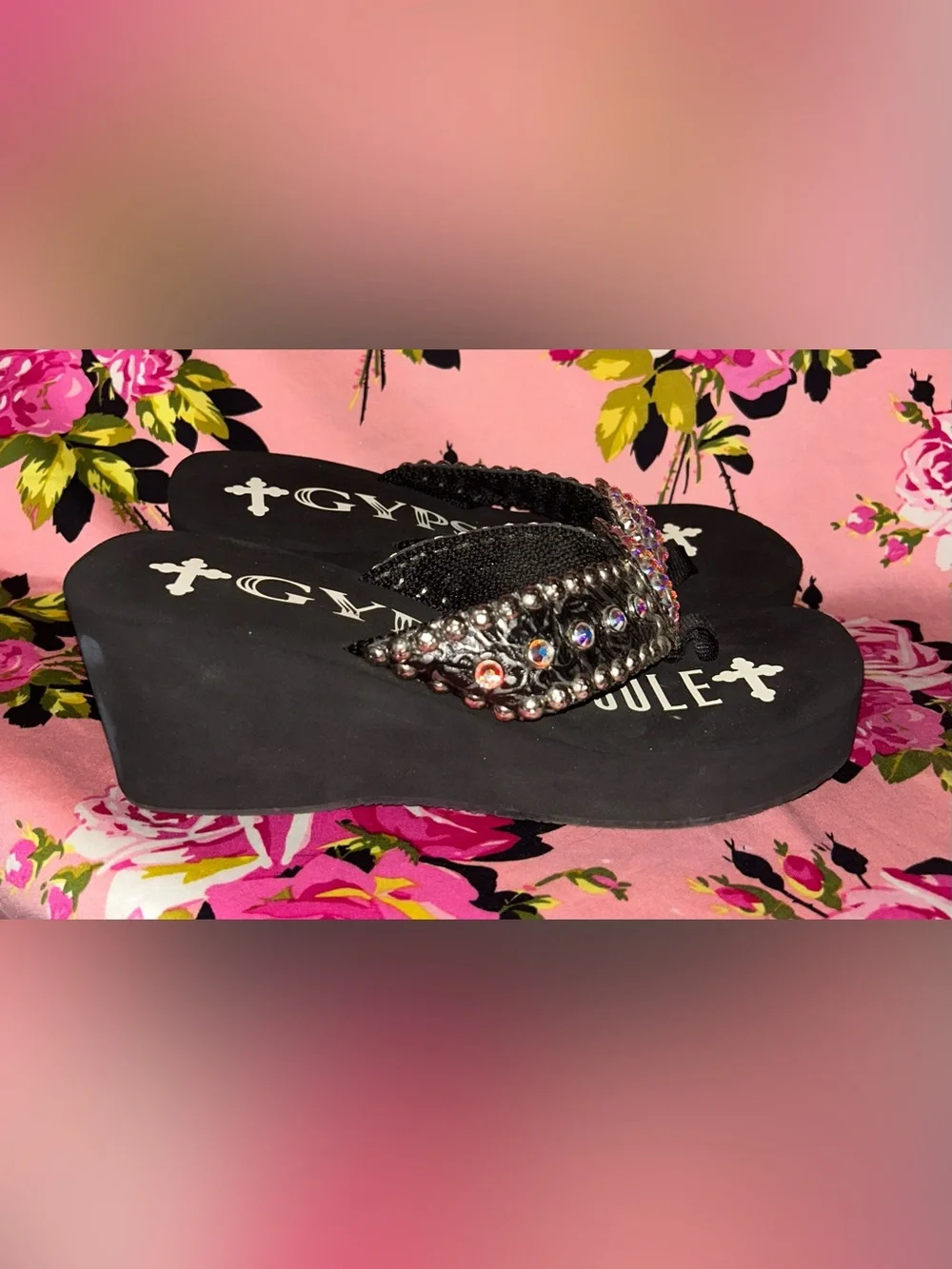 Gypsy soule 3” Black crystal platform sandals flip flops 90’s Y2K vintage shoes